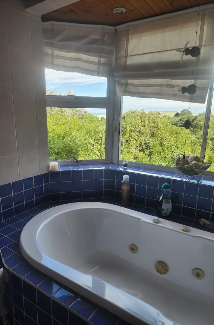 4 Bedroom Property for Sale in Gamtoos Mouth Eastern Cape